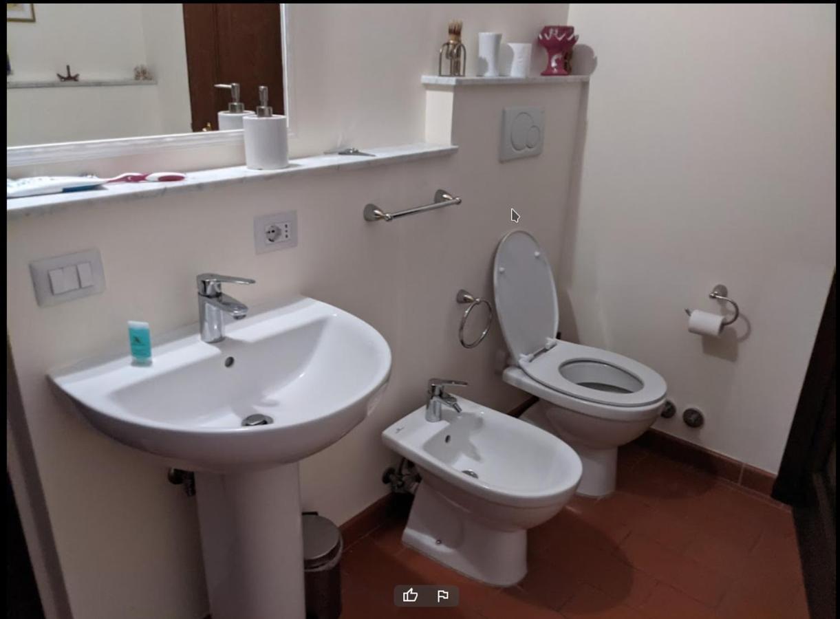 A Casa Di Antonio Hotell Lucca Eksteriør bilde